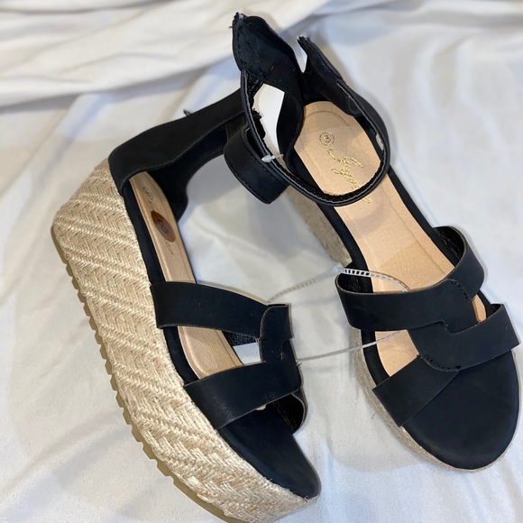 Black size 8 espadrille platform sandals - Picture 3 of 6
